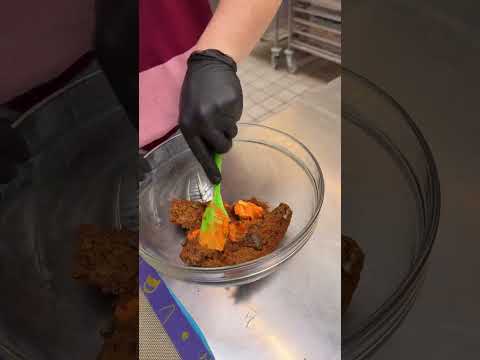 Easter Bunny Carrot Cake! Sweet, spiced, and bunny-approved 🥕🐰