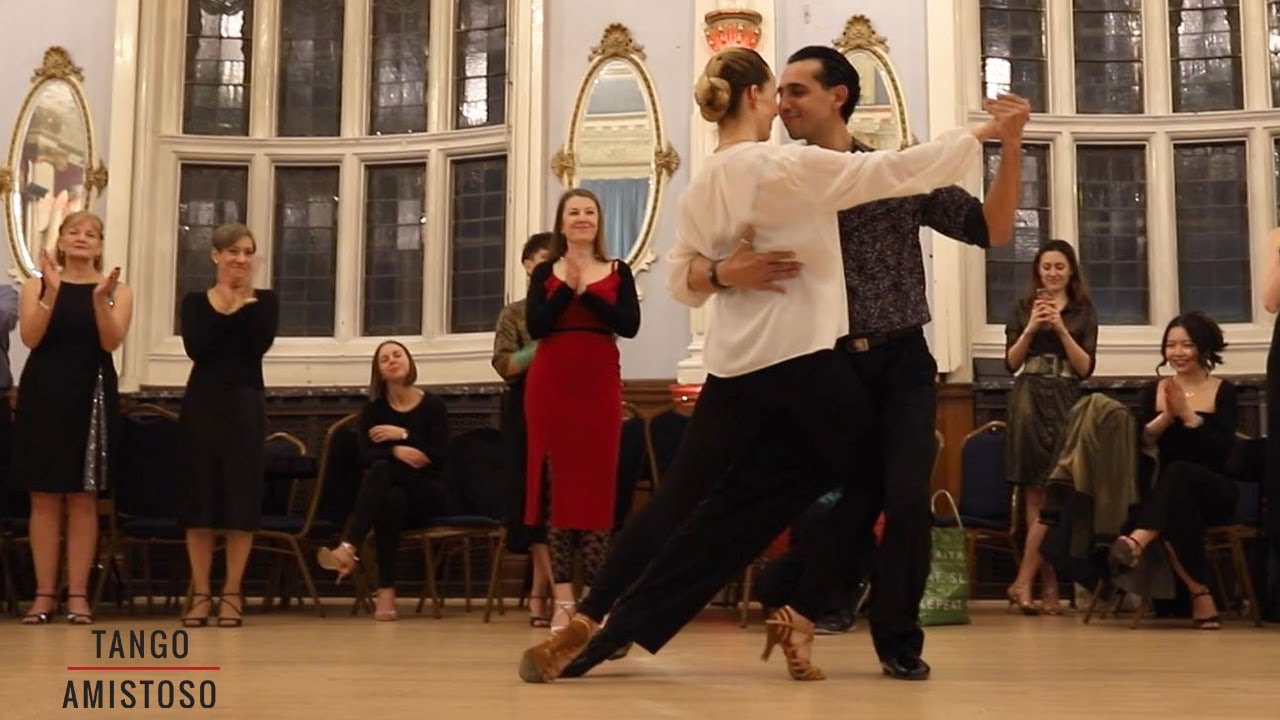 Video thumbnail for Marcos Roberts & Louise Malucelli at Noche de Tango IV, London. Nov 2022 - class demo