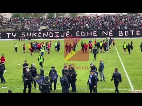 Rrahje mes lojtarëve, pas ndërprerjes rinis ndeshja Shkëndija-Shkupi