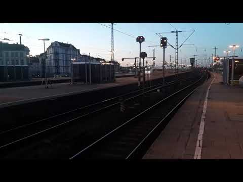 ICE 4 bei der Einfahrt in Hamburg Altona