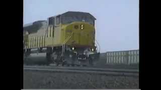 preview picture of video 'UP8083 West at Laramie, WY - 04/24/1997'