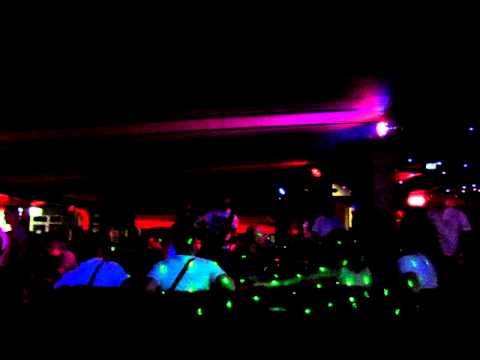 Kupi me (u divljini) by zebra i tigar