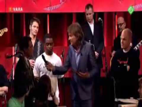 Fakkelbrigade - Chocolade ft New Cool Collective Live @ DWDD