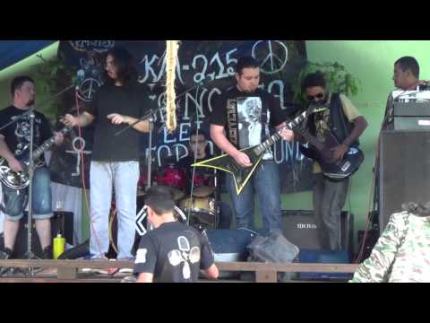 Banda KM 215 - Comfortably Numb (Pink Floyd) Bar do João Lopes - Guareí Velho, Angatuba (15/02/2014)