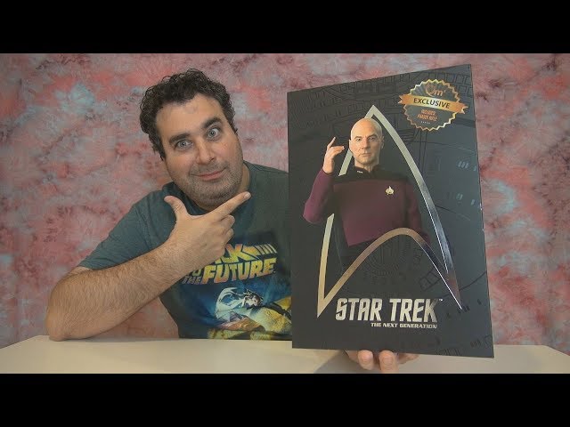 Vídeo relacionado con Juego de pósteres de Star Trek, paquete con 12 pósteres de Star Trek con Spock, Jean-Luc Picard, más calcomanías | Decoración de habitación de Star Trek para niños, adolescentes y adultos
