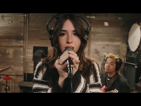 Juna - Gabriela Bee (Live Cover)
