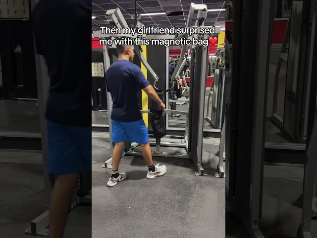 Vídeo relacionado con HCVXBSA The Mage wearing a red hood - Mochila con cremallera y cordón resistente al agua para gimnasio, yoga, viajes, bolsa deportiva ligera y plegable de 15.3 x 18 pulgadas con múltiples bolsillos,