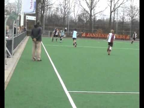 LOHC JB2 - Forescate JB3 oefenwedstrijd 12 - 0 (5mrt11).wmv
