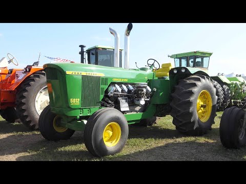 John Deere 5012 w/ Chrysler AV-1790 Engine
