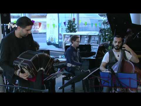 Miniaturas 1 / TRASNOCHE live @ Virus, Radio 4