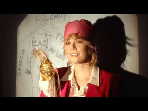 Elise Trouw - The Perfect Girl