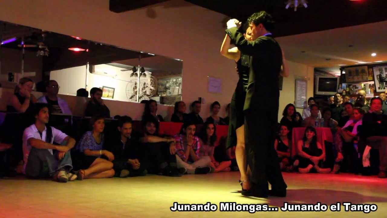 CECILIA CAPELLO Y DIEGO AMORIN EN MILONGA10 (Milonga)