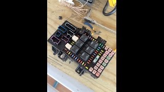 2003 Ford Expedition R303 fuel pump relay replacement