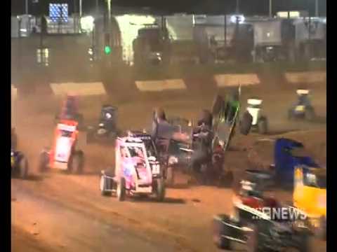 Speedcar crash 1/1/2016 Valvoline Raceway