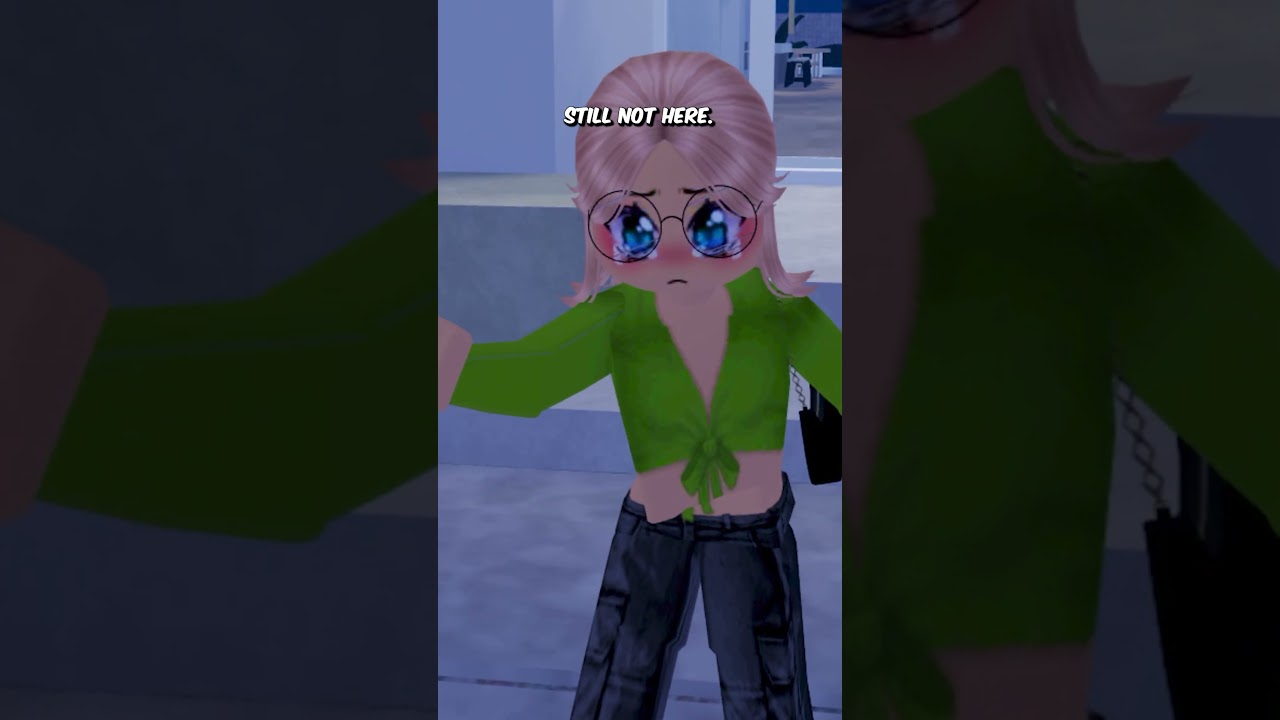 I told my brother to wait, and then this happened.  #roblox #robloxshorts