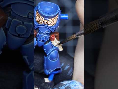 Painting a Space Marine EXACTLY like the box art (in 60 seconds)