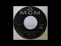 Connie Francis  -  Dammi La Mano e Corri (Stereo)