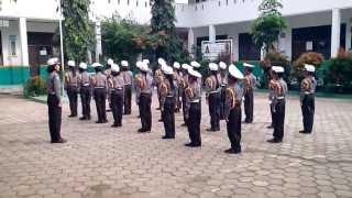 preview picture of video 'POCIL SDN Ciputat VII lagi latihan baris-berbaris'