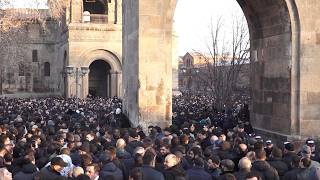 Դատարանը պարտավորեցրել է քրեական վարույթ նախաձեռնել Մայր Աթոռում տեղի ունեցած միջադեպի գործով