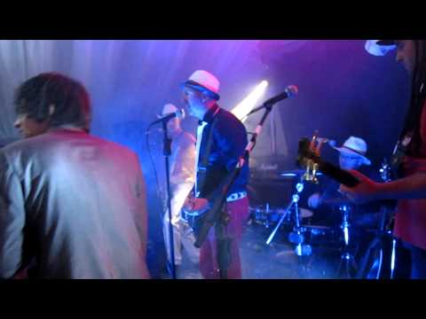 The Bensons (Guernsey) - Turbofunk