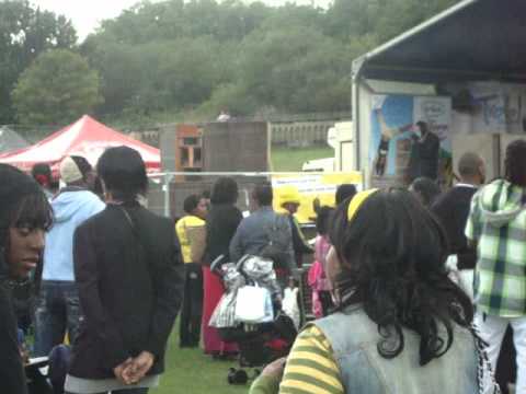 Family Funday @ Crystal Palace  4 Sep 2011 - Daddy Ernie & King Tubbys Sound.