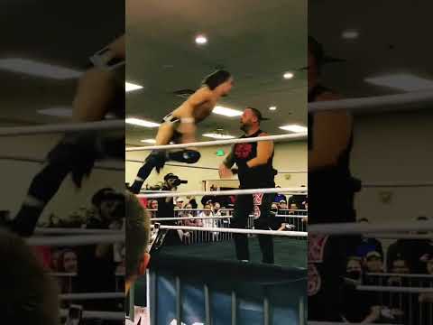 Brad Cashew with the mid rope clothesline to Adam Booker (Chaotic wrestling) #shorts