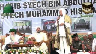 preview picture of video 'Habib Syech bin AA, Syeikh Hisyam Kabbani, Habib Luthfi bin Yahya - Banyumas Bersholawat'