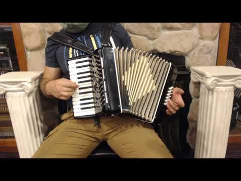 4890 - Sano Zon-Rio Model 18 Black Piano Accordion 25 12 $499