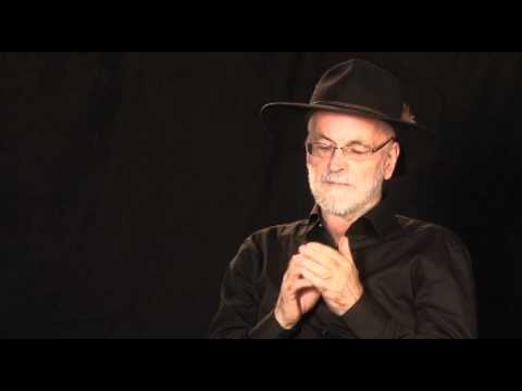 Sir Terry Pratchett discusses THE LONG EARTH