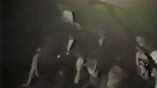 Discharge - The Nightmare Continues (live 1983)