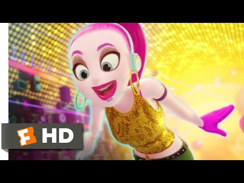 The Emoji Movie - Just Dance Scene | Fandango Family