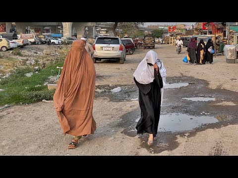 🇵🇰 Karkhano Market Peshawar, Pakistan - 4K Walking Tour & Captions