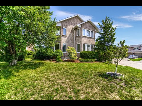 3301 Trelawny Circle Mississauga Home for Sale - Real Estate Properties for Sale