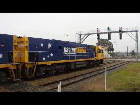 Junee Trains NR80 & NR14 with 3PW4 / LDP002 & LDP004 with 3BM7