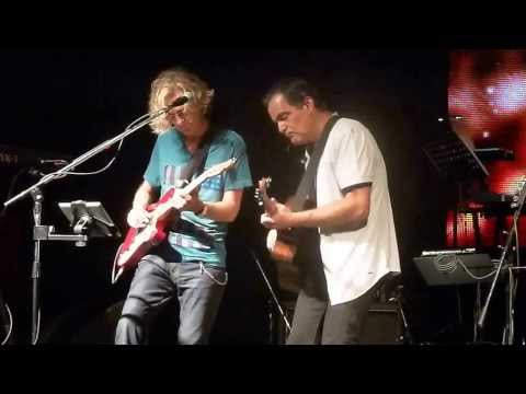 Transatlantic - Neal Morse and Roine Stolt Guitar Solo - We All Need Some Light