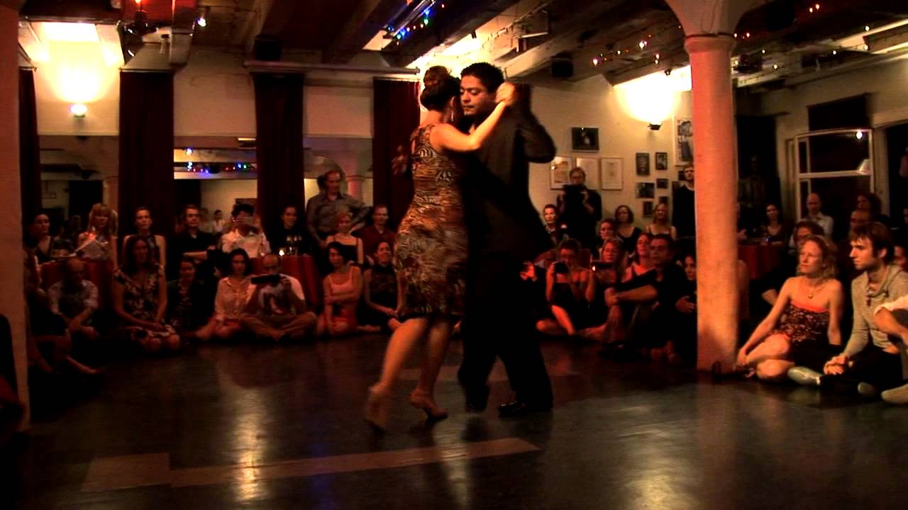 Noelia Hurtado & Carlitos Espinoza - 1