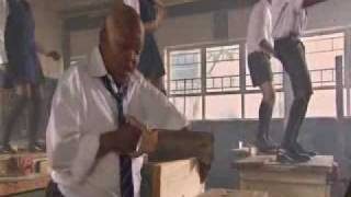 Leon Schuster  Ema Malema.flv