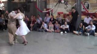 Mario De Camillis  y Bárbara Wainwright