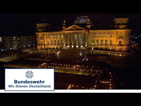 60 Jahre Bundeswehr – Eine Armee feiert Geburtstag