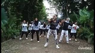Download lagu KUCING GARONG DANGDUT DJ REMIX _ Kreasi dance TEAM HARMONI // Choreo by RERE ZEVA  mp3