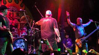 ratos de porão 30 anos - que vergonha / asas da vingança