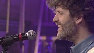Dente canta "Invece tu" al Concerto dei Finalisti di Musicultura 2023