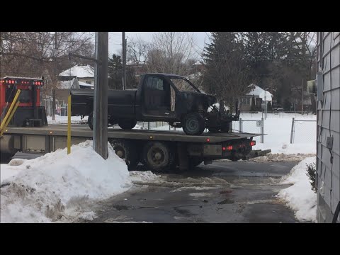 1996 Dodge Ram 1500 5 speed manual off to scrap yard :/