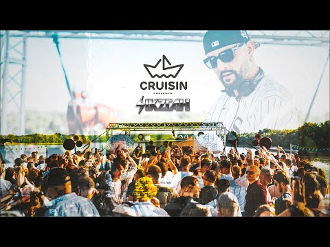 Sikztah Live DJ Set at Cruisin Techno Boat (2025)