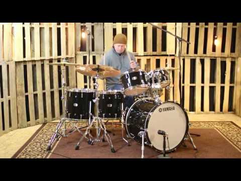 Yamaha Absolute Hybrid Maple Solid Black Drum Set - 22, 10, 12, 14, 16