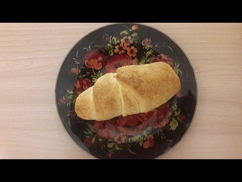 Сосиска в тесте от Луча. Sausage in the dough. 香肠在面团. आटा में सॉसेज