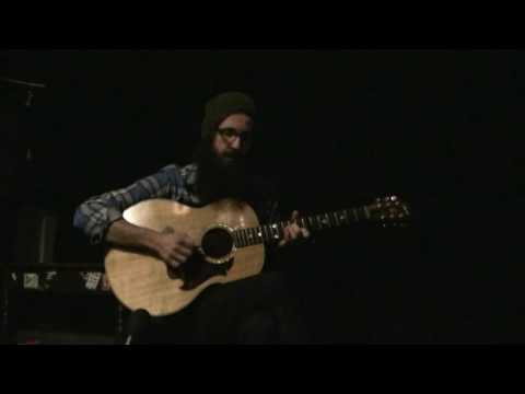 Bedroomdisco TV: William Fitzsimmons - I Don't Feel It Anymore (Song Of The Sparrow) acoustic