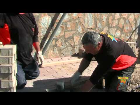 21/02/14 – Obras de mantenimiento y reparación en la Avenida Coloma de La Nucía