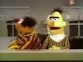 Ernie And Bert Everybody Scratch English