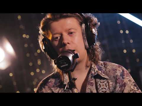 Drive 'Mardy Bum' / Arctic Monkeys (Cover) Live Wedding Band Greater Manchester - AliveNetwork.com